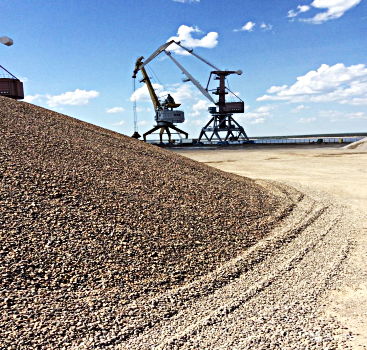 відсів насипом