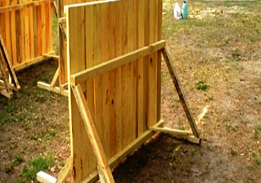 Паркан будівельний